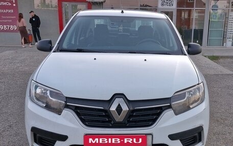 Renault Logan II, 2018 год, 670 000 рублей, 2 фотография