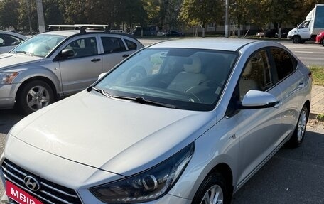 Hyundai Solaris II рестайлинг, 2020 год, 1 570 000 рублей, 1 фотография
