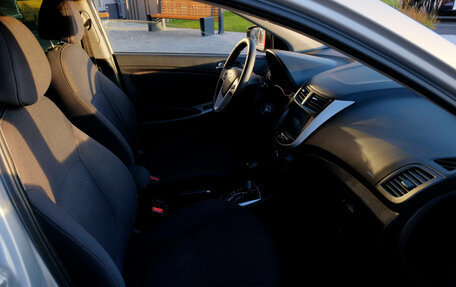 Hyundai Solaris II рестайлинг, 2013 год, 715 500 рублей, 9 фотография