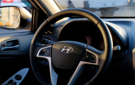 Hyundai Solaris II рестайлинг, 2013 год, 715 500 рублей, 12 фотография