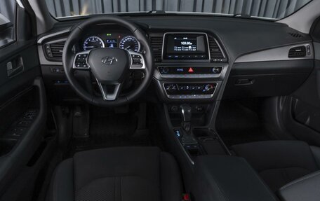 Hyundai Sonata VIII, 2019 год, 1 589 000 рублей, 6 фотография