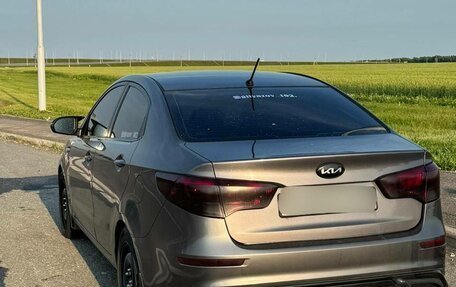 KIA Rio III рестайлинг, 2015 год, 1 010 000 рублей, 2 фотография