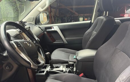 Toyota Land Cruiser Prado 150 рестайлинг 2, 2016 год, 3 400 000 рублей, 5 фотография