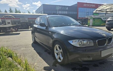 BMW 1 серия, 2011 год, 720 000 рублей, 4 фотография