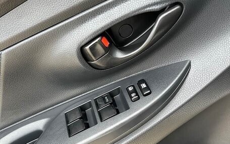 Toyota Vios III, 2023 год, 1 300 000 рублей, 7 фотография