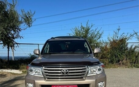 Toyota Land Cruiser 200, 2013 год, 4 050 000 рублей, 1 фотография