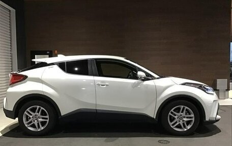 Toyota C-HR I рестайлинг, 2021 год, 1 600 000 рублей, 5 фотография