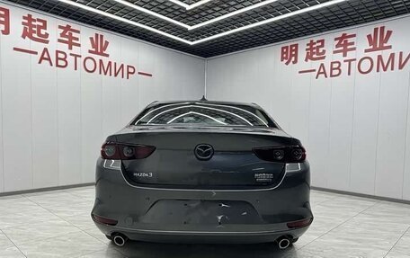 Mazda 3, 2021 год, 1 735 000 рублей, 11 фотография