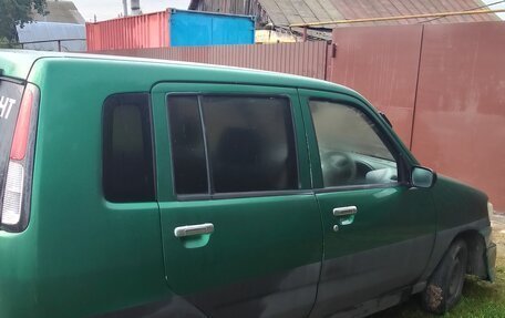 Nissan Cube II, 2002 год, 250 000 рублей, 2 фотография