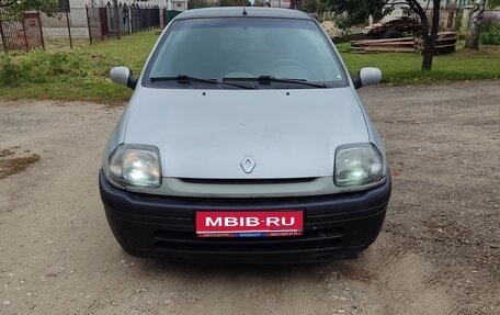 Renault Clio III, 1999 год, 85 000 рублей, 1 фотография