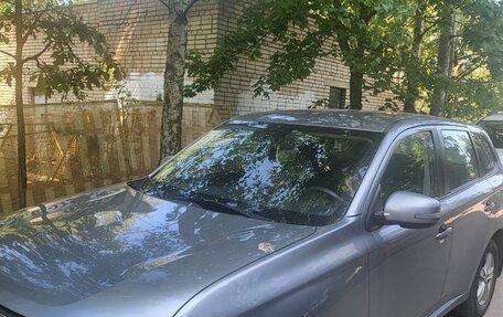Mitsubishi Outlander III рестайлинг 3, 2013 год, 930 000 рублей, 8 фотография