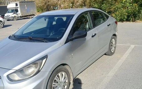 Hyundai Solaris II рестайлинг, 2013 год, 570 000 рублей, 12 фотография