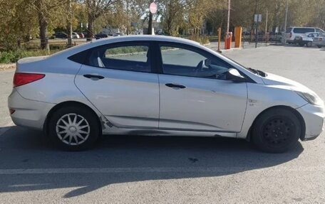 Hyundai Solaris II рестайлинг, 2013 год, 570 000 рублей, 10 фотография