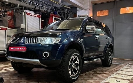 Mitsubishi Pajero Sport II рестайлинг, 2010 год, 2 000 000 рублей, 3 фотография