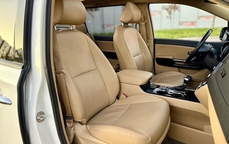 KIA Carnival III, 2019 год, 2 750 000 рублей, 20 фотография