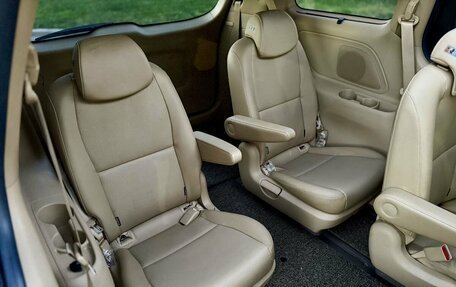 KIA Carnival III, 2019 год, 2 750 000 рублей, 22 фотография