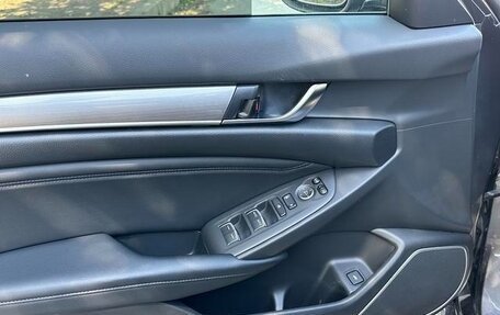 Honda Accord IX рестайлинг, 2020 год, 1 699 000 рублей, 13 фотография