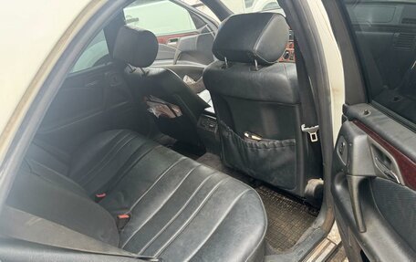 Mercedes-Benz E-Класс, 1998 год, 250 000 рублей, 8 фотография
