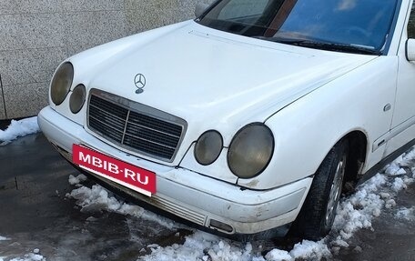 Mercedes-Benz E-Класс, 1998 год, 250 000 рублей, 11 фотография