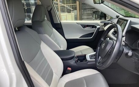 Toyota RAV4, 2022 год, 4 020 000 рублей, 14 фотография