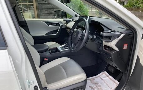 Toyota RAV4, 2022 год, 4 020 000 рублей, 15 фотография