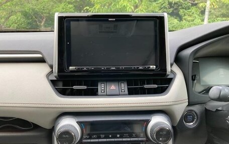 Toyota RAV4, 2022 год, 4 020 000 рублей, 19 фотография