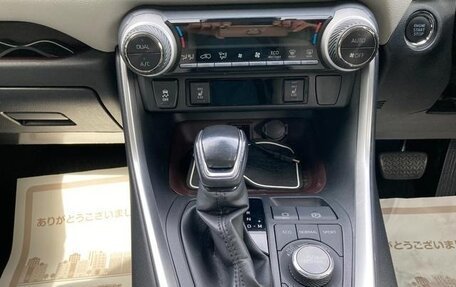 Toyota RAV4, 2022 год, 4 020 000 рублей, 22 фотография