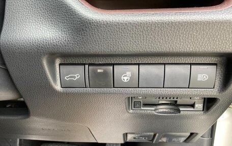 Toyota RAV4, 2022 год, 4 020 000 рублей, 23 фотография