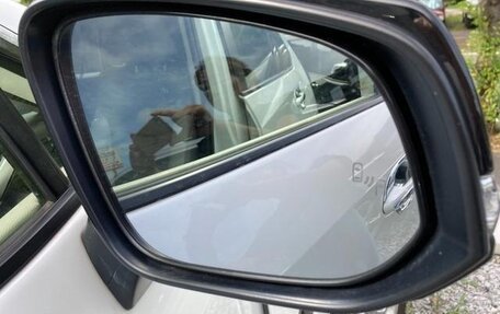 Toyota RAV4, 2022 год, 4 020 000 рублей, 26 фотография