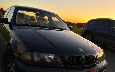BMW 3 серия, 2001 год, 1 000 000 рублей, 10 фотография