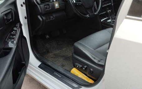 Toyota Camry, 2015 год, 1 900 000 рублей, 4 фотография