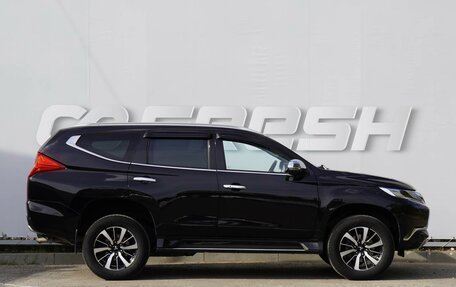 Mitsubishi Pajero IV, 2019 год, 2 890 000 рублей, 5 фотография