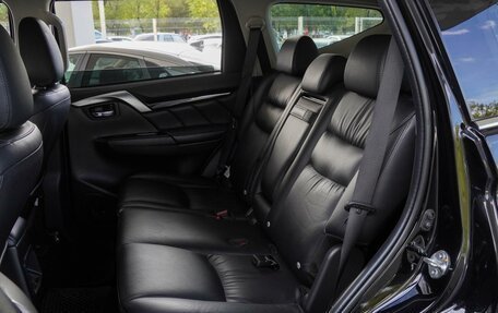 Mitsubishi Pajero IV, 2019 год, 2 890 000 рублей, 9 фотография