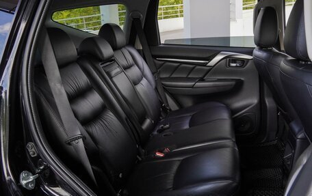 Mitsubishi Pajero IV, 2019 год, 2 890 000 рублей, 7 фотография