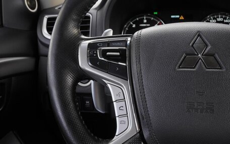 Mitsubishi Pajero IV, 2019 год, 2 890 000 рублей, 19 фотография