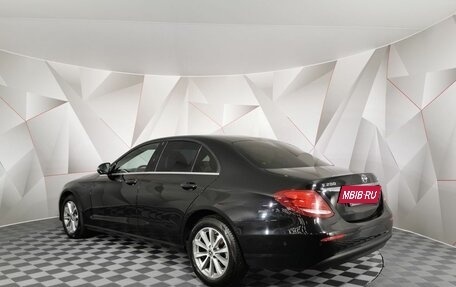 Mercedes-Benz E-Класс, 2019 год, 2 995 000 рублей, 4 фотография