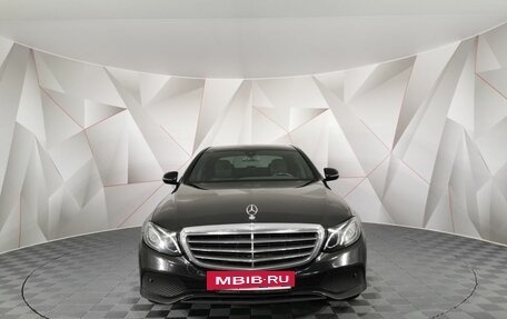 Mercedes-Benz E-Класс, 2019 год, 2 995 000 рублей, 7 фотография