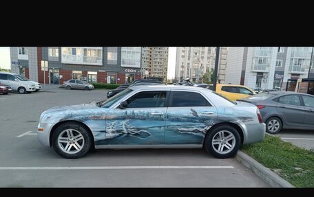 Chrysler 300C II, 2004 год, 1 500 000 рублей, 9 фотография