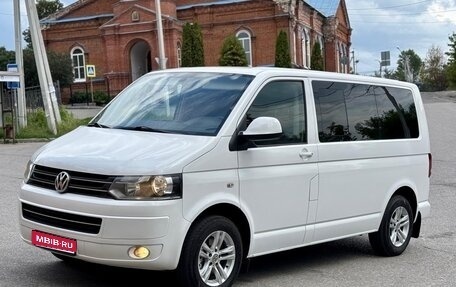 Volkswagen Caravelle T5, 2012 год, 1 920 000 рублей, 1 фотография