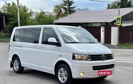 Volkswagen Caravelle T5, 2012 год, 1 920 000 рублей, 2 фотография
