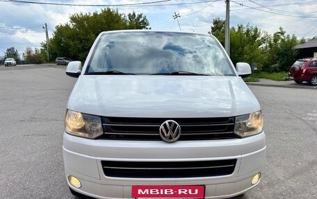 Volkswagen Caravelle T5, 2012 год, 1 920 000 рублей, 3 фотография