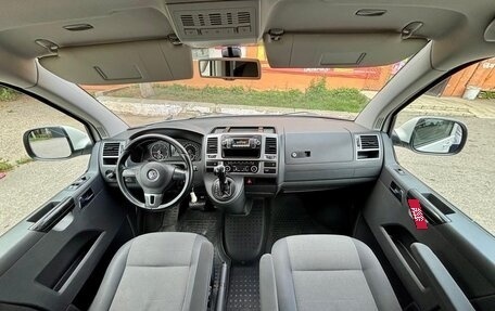 Volkswagen Caravelle T5, 2012 год, 1 920 000 рублей, 11 фотография