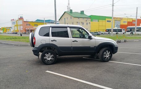 Chevrolet Niva I рестайлинг, 2017 год, 675 000 рублей, 8 фотография