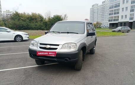 Chevrolet Niva I рестайлинг, 2017 год, 675 000 рублей, 2 фотография