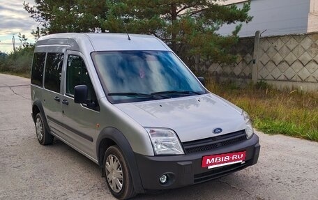 Ford Tourneo Connect I, 2002 год, 690 000 рублей, 2 фотография