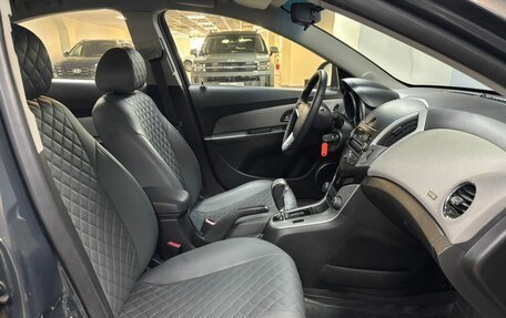 Chevrolet Cruze II, 2013 год, 978 000 рублей, 10 фотография