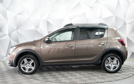 Renault Sandero II рестайлинг, 2019 год, 1 373 000 рублей, 2 фотография