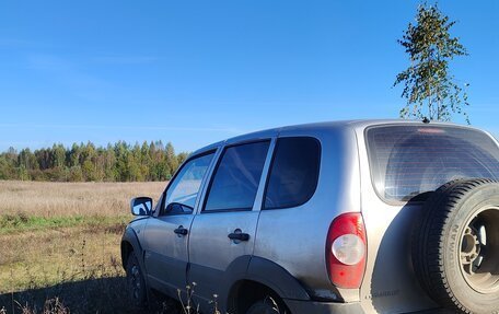 Chevrolet Niva I рестайлинг, 2012 год, 380 000 рублей, 4 фотография