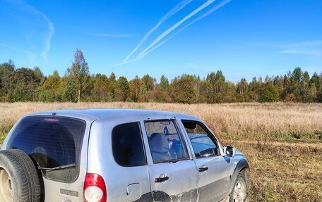 Chevrolet Niva I рестайлинг, 2012 год, 380 000 рублей, 3 фотография