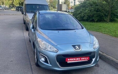 Peugeot 308 II, 2012 год, 1 550 000 рублей, 2 фотография